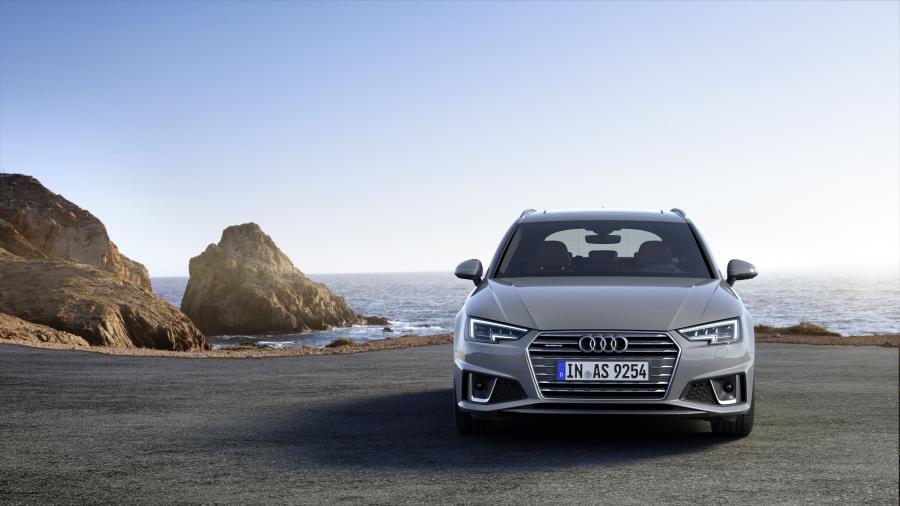  Audi A4 Avant S-Line Quattro (B9) 2018 года  (WW) (фото 9 из 18)